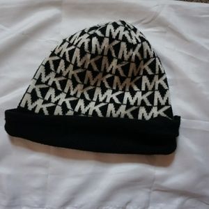 Michael kors beanie